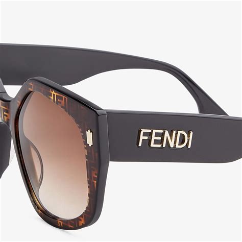 fendi kadın güneş gözlüğü|Fendi güneş gözlüğü.